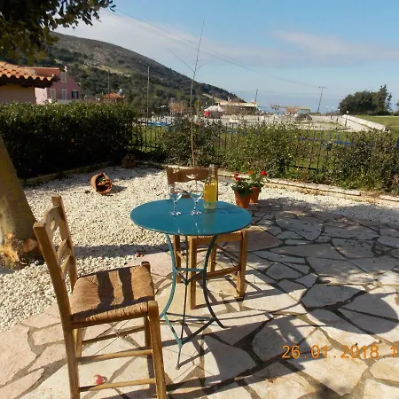Holiday home Dora's House Divarata