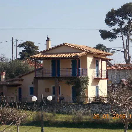 Holiday home Dora's House Divarata