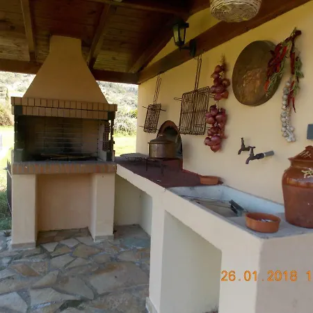 Holiday home Dora's House